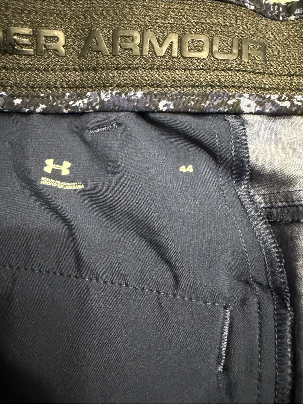 Under Armour Golf Shorts Size 44 Navy Blue Print